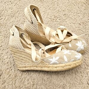 Very beautiful soludos espadrilles (sandals)!!